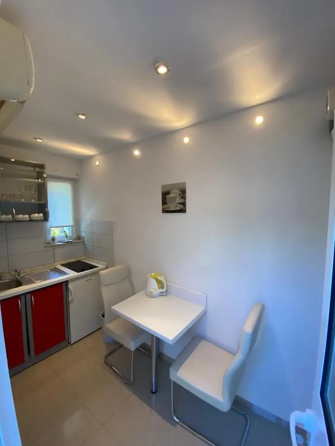 Apartment Anna 扎达尔
